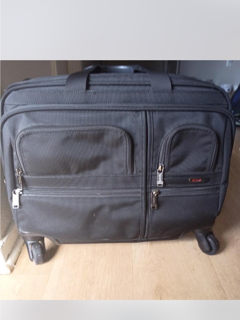 Tumi Wheeled Expandable Briefcase Bag Professional Carry-On